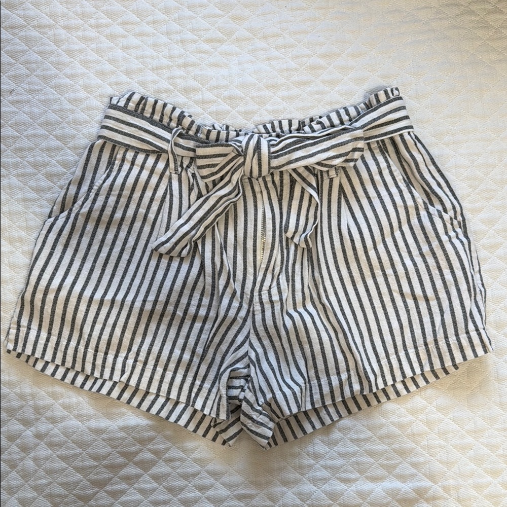 BeBop High Waist Black and White Striped Shorts - Picture 1 of 6